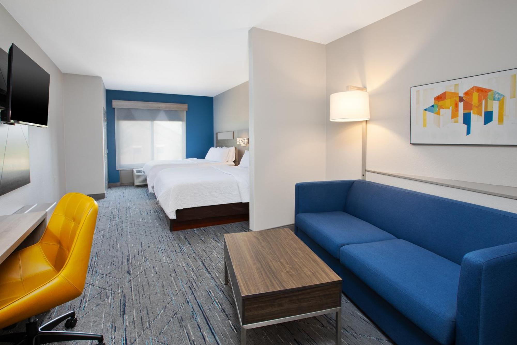 Holiday Inn Express & Suites Milwaukee Nw - Park Place By Ihg Bagian luar foto